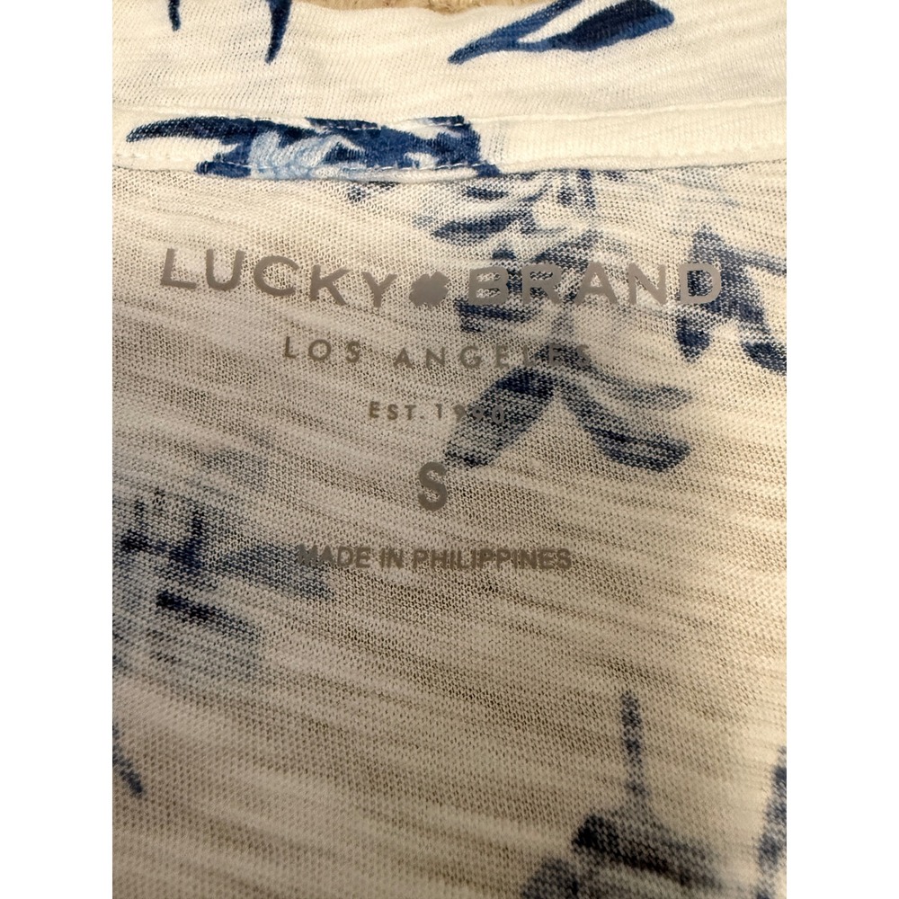 NWT Lucky Brand Floral V-Neck Slub Knit Tee Blue White Cotton Modal Small - Picture 3 of 8